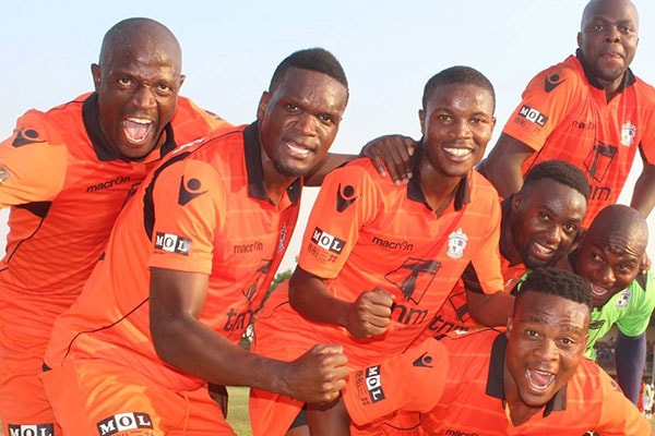 18 03 23 ワンダラーズfc 日本企業21社と18年シーズンスポンサー契約 プレスリリース 株式会社ビィ フォアード 18 03 23 ワンダラーズfc 日本企業21社と18年シーズンスポンサー契約 プレスリリース 株式会社ビィ フォアード